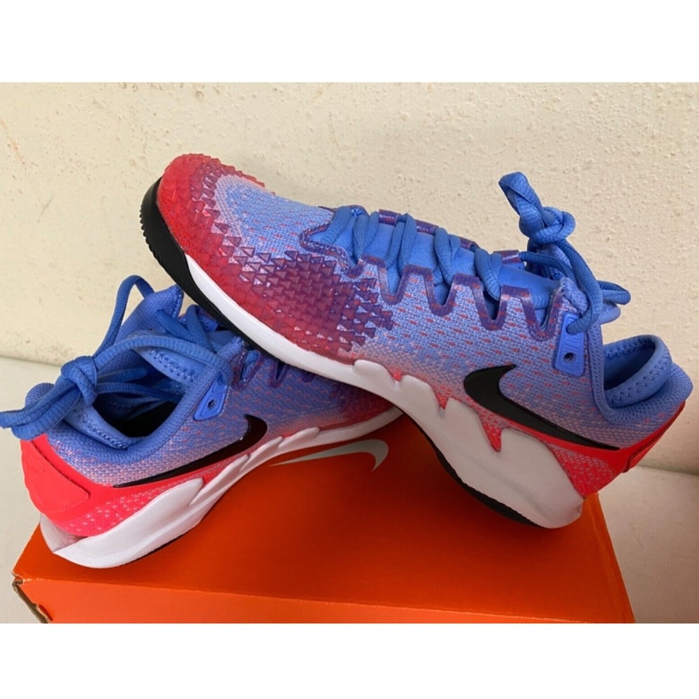 Nike Women's  Air Zoom Vapor X Knit Size 9 tennis sneakers